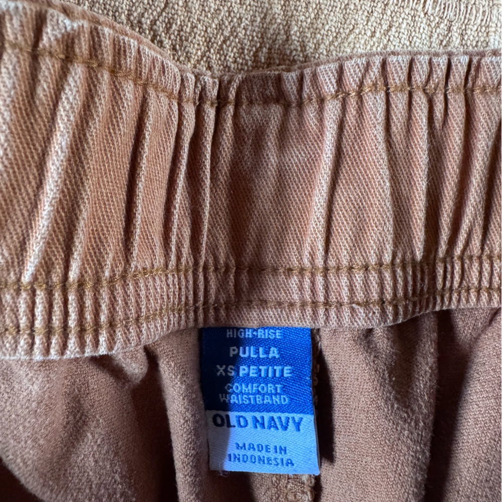 Old Navy Women’s Pulla Orange Pull-on Pants - Picture 6 of 6